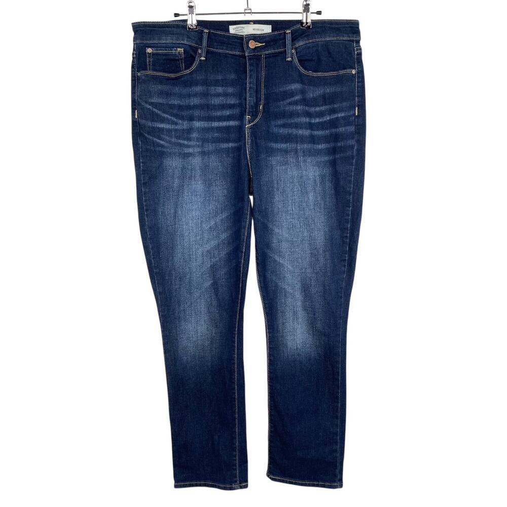 Levi Strauss Mid Rise Slim Stretch Jeans Women's 16S Short Dark Wash 33W x 28L
